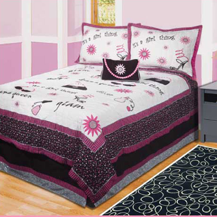 It's A Girl Thing 4-piece Reversible Quilt Set