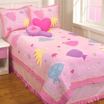 Dress Up Twin Patch Quilt Set