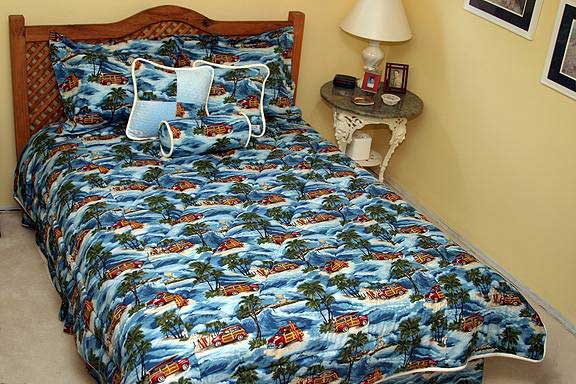 Surf Spot Blue Woodie Full Hugger Comforter