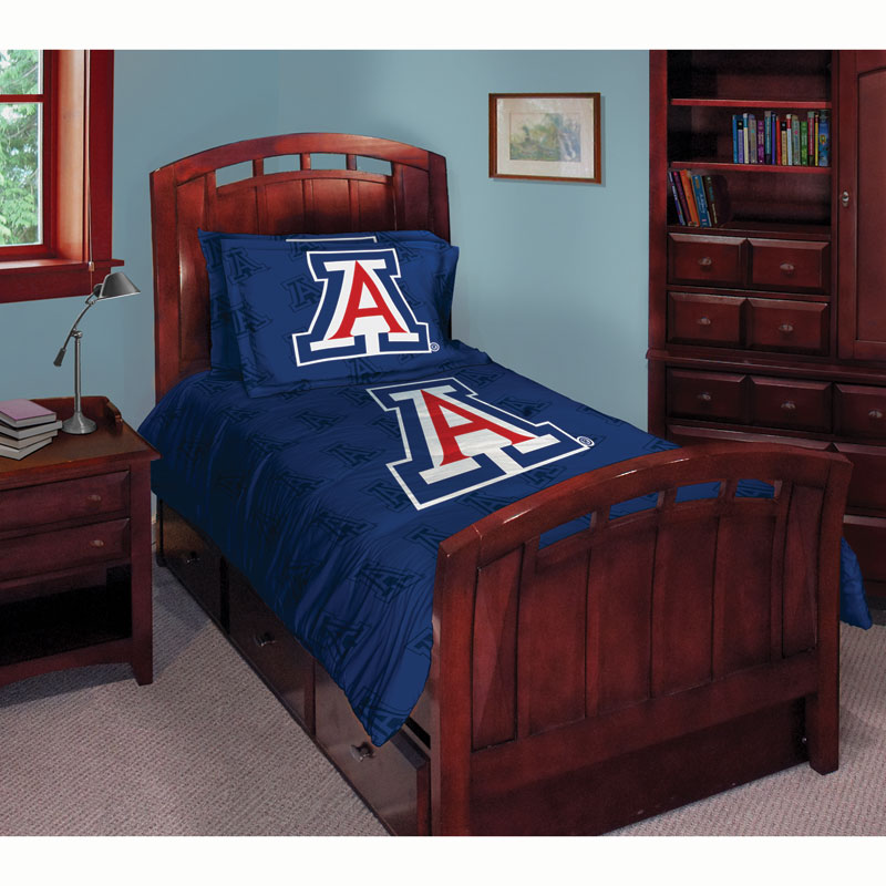 Arizona Wildcats Twin / Full Comforter and Two Shams